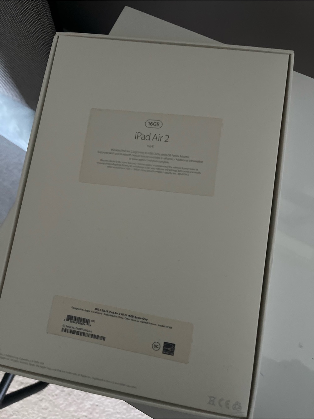 Apple iPad Air 2 - Space Gray - Picture 8 of 9